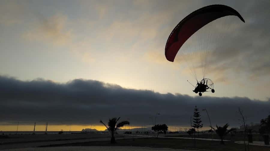 Lima: Paragliding Flies Over Costa Verde (Miraflores) + Videos Included - FAQ