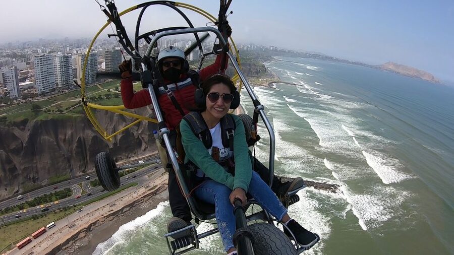 Lima: Paragliding Flight Over Costa Verde Districts - The video is useful, but follow up if needed
