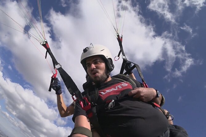 Lisbon Paragliding with Instructor No Experience Required - What the briefing and safety gear tell you