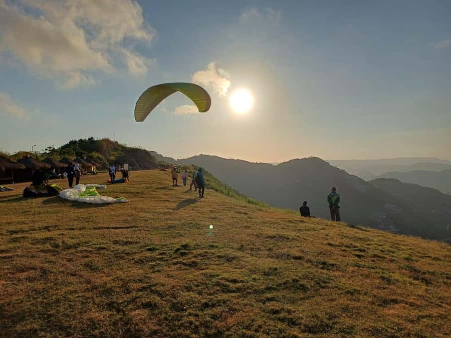 Lombok : Tandem Paragliding with Pilot & Beach Tour - Is $117 a fair price?