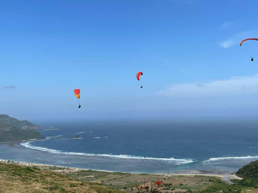 Lombok : Tandem Paragliding with Pilot & Beach Tour - Practical details before you go
