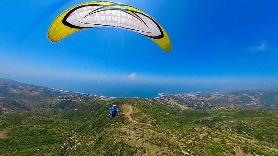 Malibu Hills to Beach: Tandem Paragliding Flight Adventure - Who should book this Malibu flight