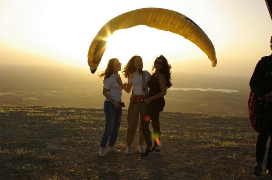 Marrakech: Paragliding flight over the Agafay desert and the High Atlas mountains - What the $128 price really covers