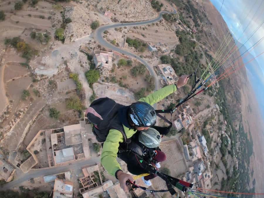 Marrakech: Paragliding flight over the Agafay desert and the High Atlas mountains - Preparing beside the 1,000-meter launch site