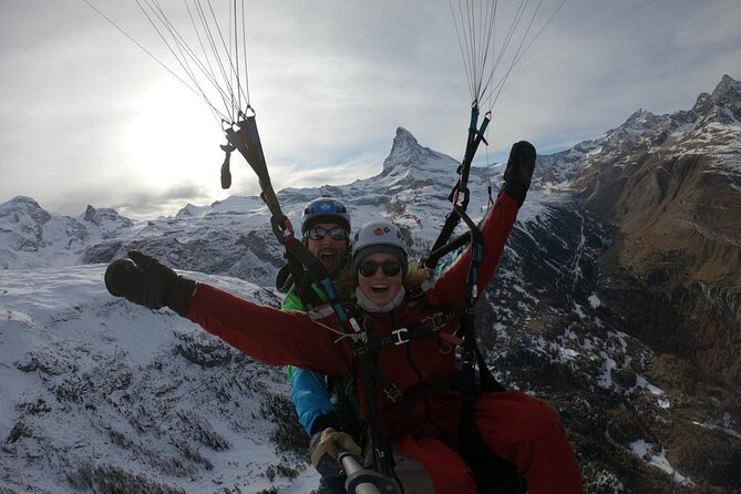 Matterhorn Paragliding flight in Zermatt (20-25min) - Meeting in Zermatt before the flight