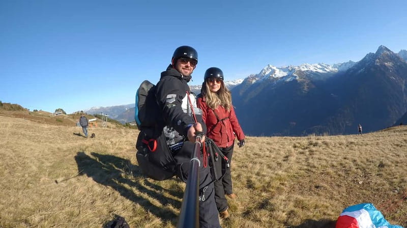 Mayrhofen: Private Paragliding Flight - All Levels - Freedom - The safety briefing and takeoff lesson