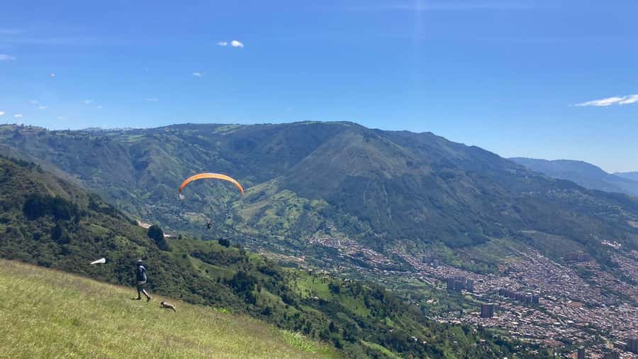 Medellín Paragliding - Go Pro Included - Should you book Medellín Paragliding?