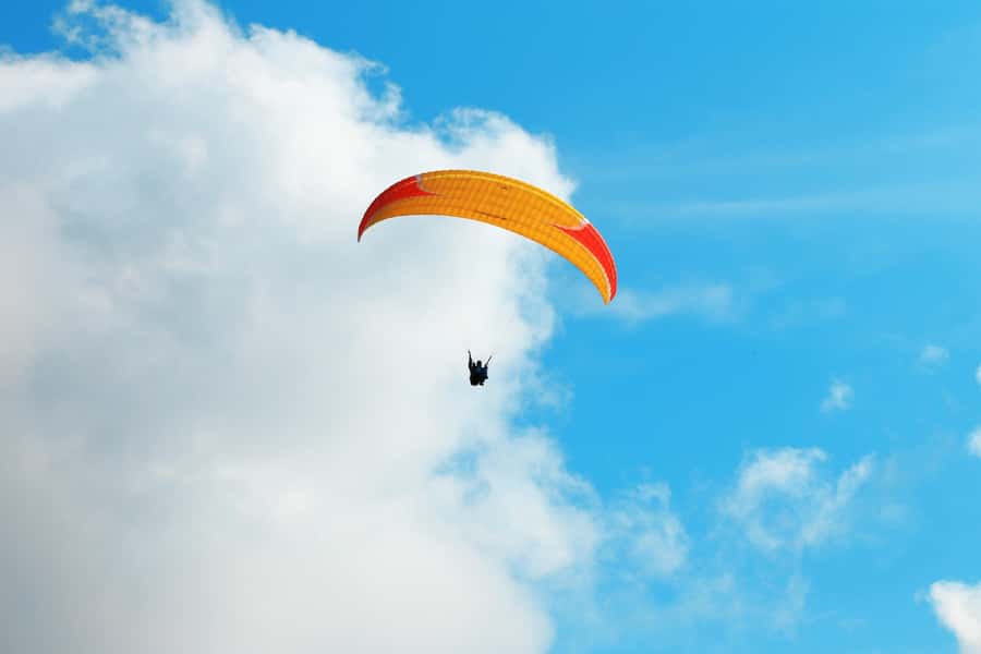 Medellín Paragliding - Go Pro Included - A half-hour break with drinks and city views