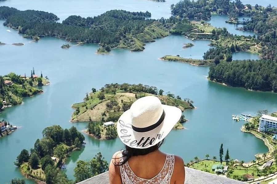 Medellín: Private Tour to Guatapé + Paragliding - Paragliding above the Andes