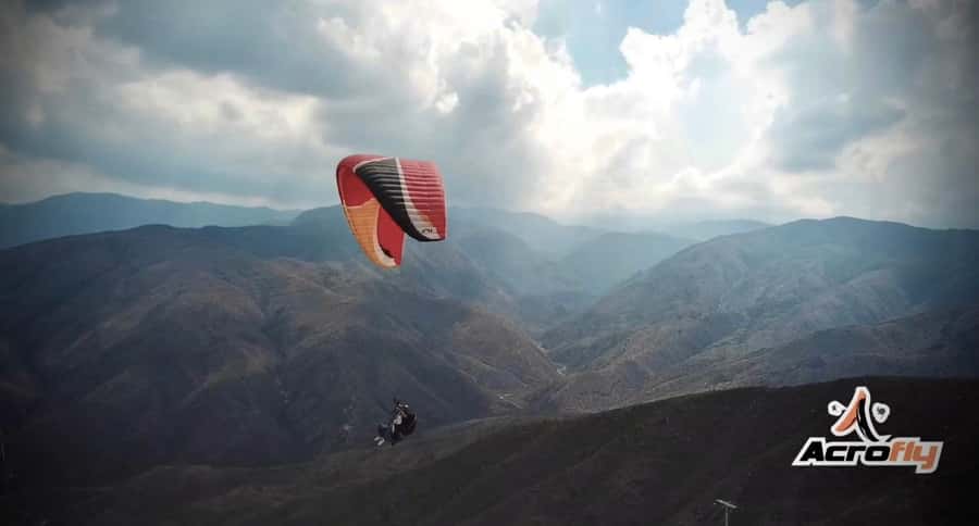 Mendoza: Paragliding Tandem Flight with Instructor - From downtown Mendoza to Cerro Arco