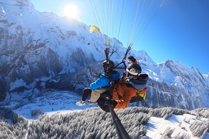 Mürren Lauterbrunnen: Paragliding Panorama Tandem Flights - Lauterbrunnen and the landing in Stechelberg