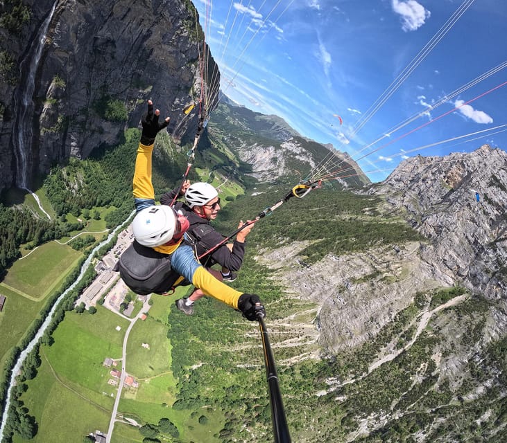 Mürren: Paragliding over Lauterbrunnen Cliffs and Waterfalls - Landing at Stechelberg and getting back