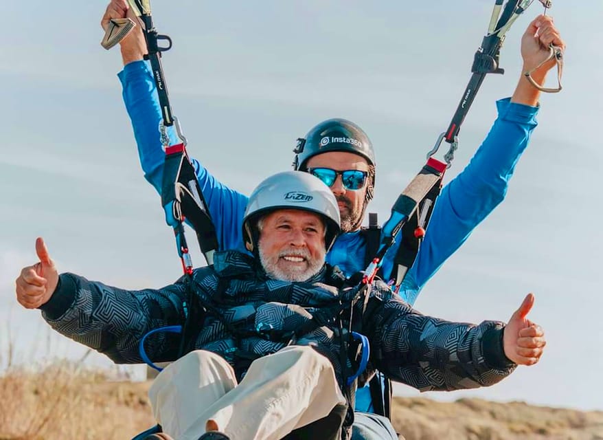 Nazare: Paragliding tandem flight - What the $153 Price Includes