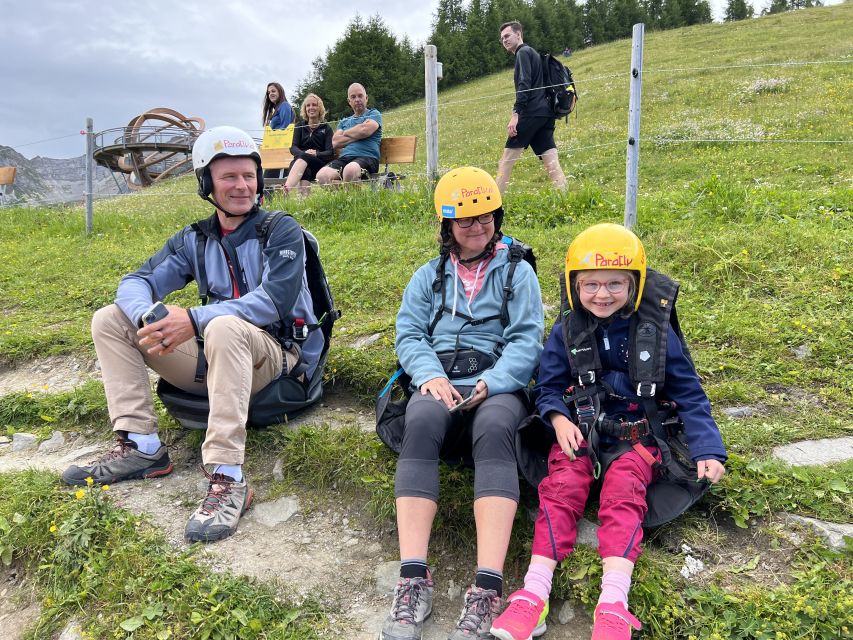 Neustift im Stubaital: Panoramic Tandem Paragliding Flight - Who should book this flight
