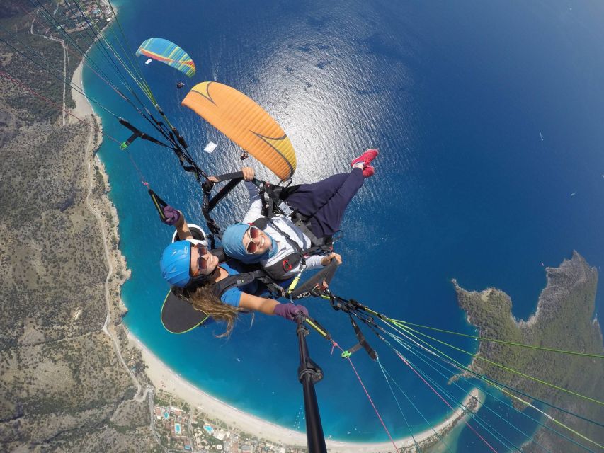 Oludeniz: Tandem 30-Minute Paragliding Flight - Thirty minutes above Ölüdeniz Beach