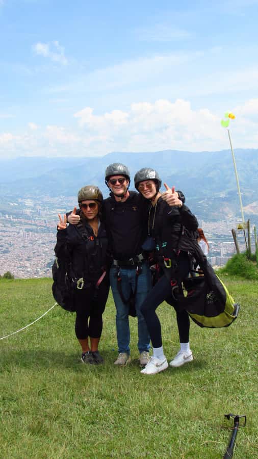 Paraglide over beautiful Medellin - Key Points Before You Book