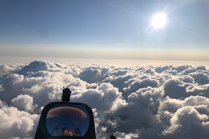 Paraglider flight with a certified instructor - Meeting at 5125 Our Lane in Greenwood