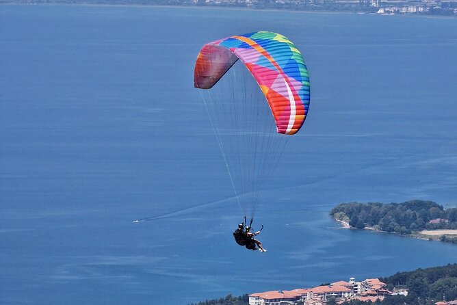 Paragliding Above Lake Ohrid in North Macedonia - The guide’s role and the personal feel
