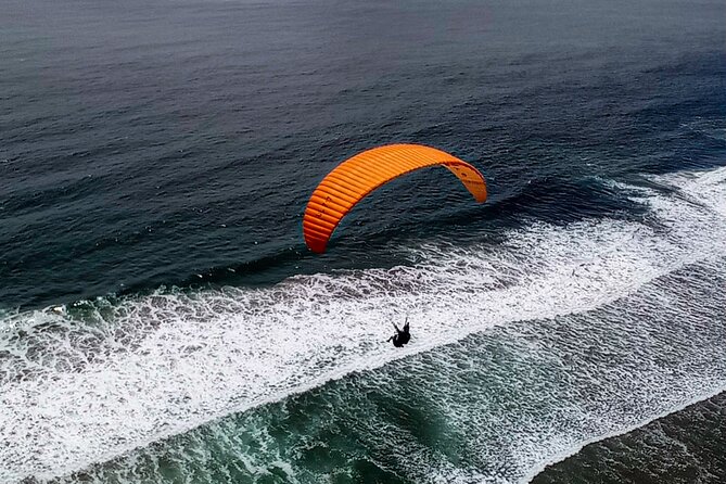 Paragliding Adventure in Maitencillo - Taking to the air above Maitencillo