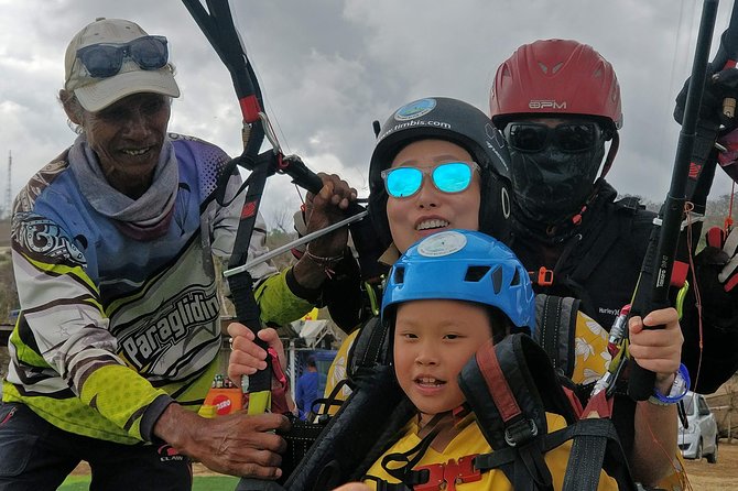 Paragliding Bali at Uluwatu Cliff with Photos/Videos - Is $95 a fair price?