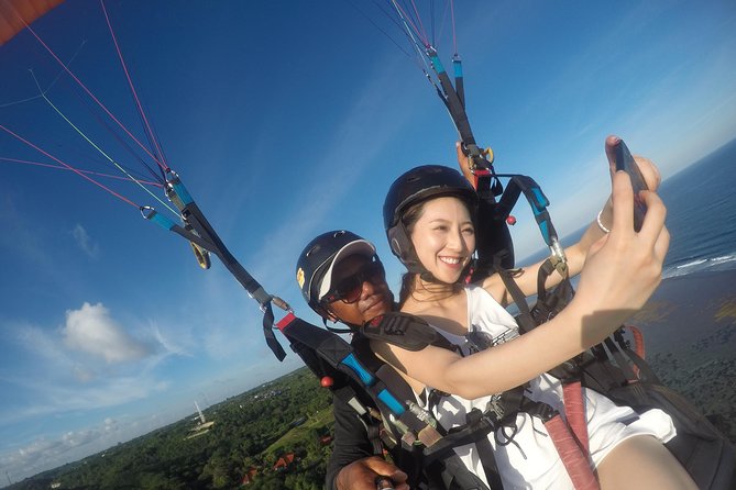 Paragliding Bali Nusa Dua cliff with Free Photo/Videos - Key points before you book