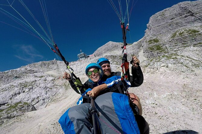 Paragliding Bovec - Takeoff and the first minutes in the air