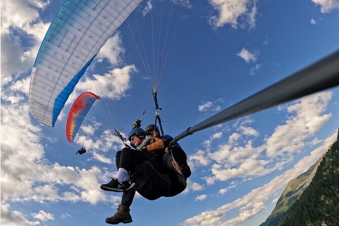 Paragliding Davos Early Bird (Video & Photos Included) - From Davos to Jakobshorn launch point