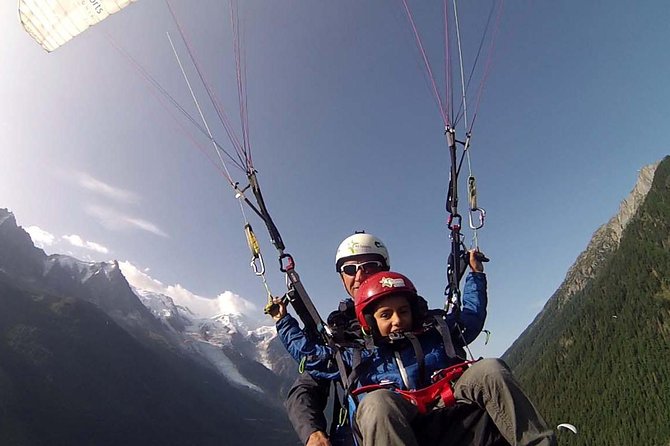 paragliding discovery flight - Learning the takeoff on a grassy slope