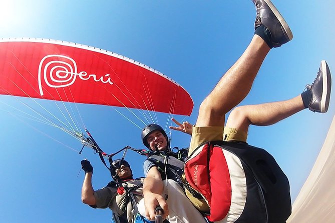 Paragliding Flight at Paracas National Reservation - Seeing Paracas National Reservation from the air