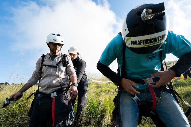 Paragliding flight in Palermo - Price, transport, and what is included