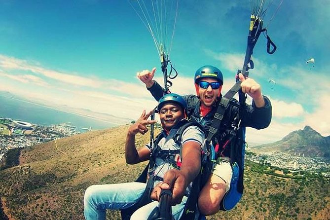 Paragliding in Cape Town (Icarus) - A pilot-led activity for complete beginners