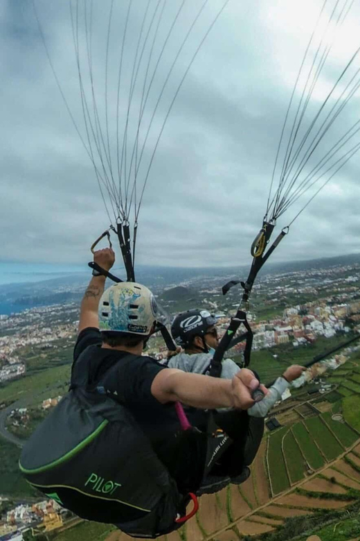 Paragliding in Puerto de la Cruz - Thirty minutes above Tenerife