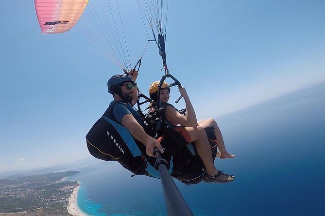 Paragliding in Vlore - Group size, transport, and meeting point