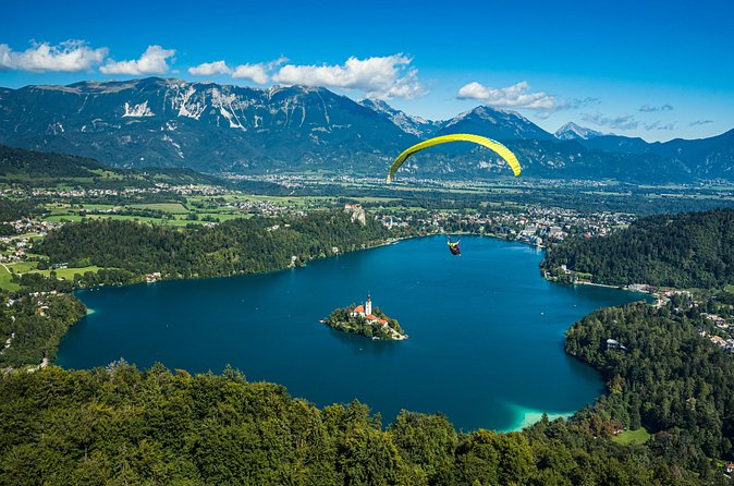 Paragliding Lake Bled - What the 10 to 25 minute flight feels like