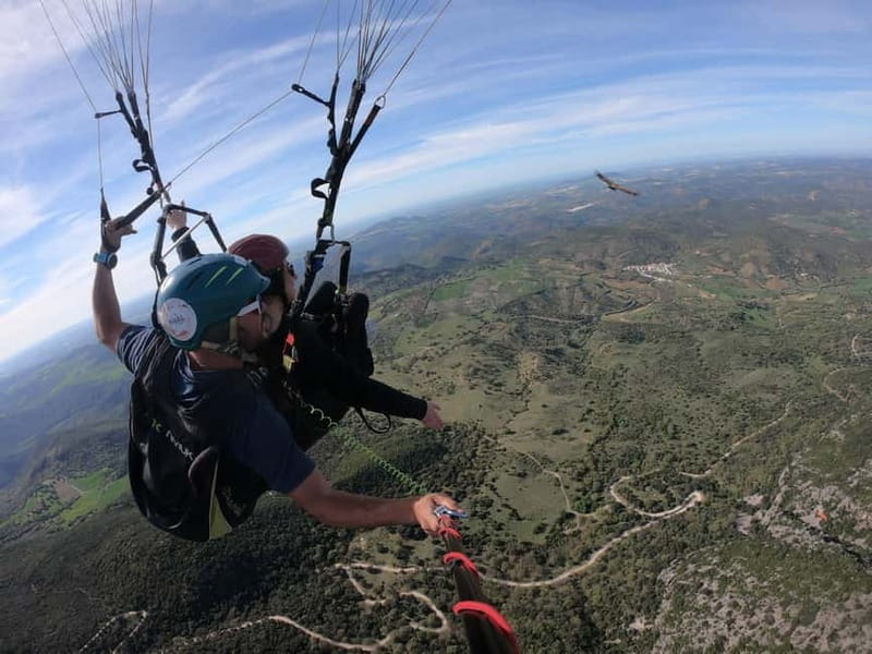 Paragliding: near Ronda (Málaga) - What your one-day experience looks like