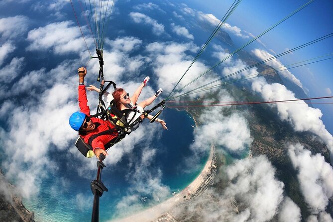 Paragliding Oludeniz - Fethiye - Babadag Mountain / TURKEY - What the flight feels like above Oludeniz