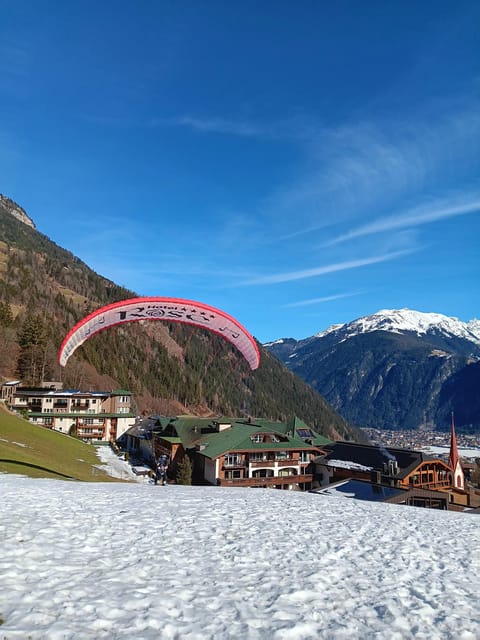 Paragliding Tandem Flight - The briefing and gear check