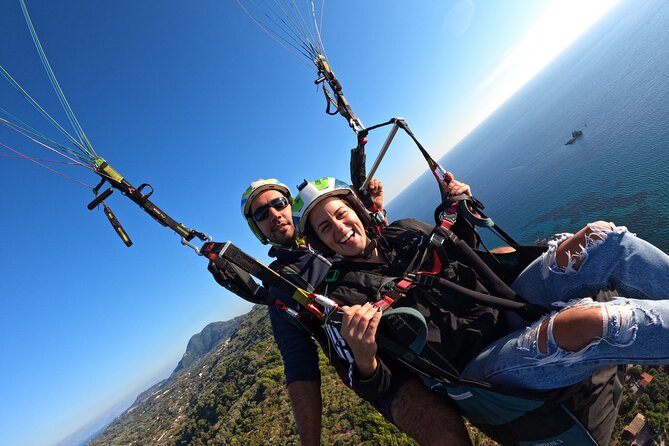 Paragliding Tandem Flight in Corfu - Paragliding or paramotor flight?