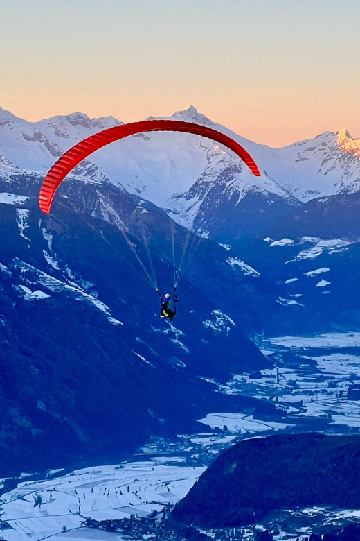 Paragliding Tandem Flight Kronplatz Dolomites Alps - Why Kronplatz makes a good flying base