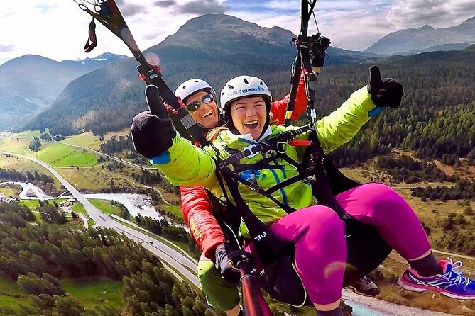Paragliding Tandem Flights in Engadin - What you see above Engadin Valley
