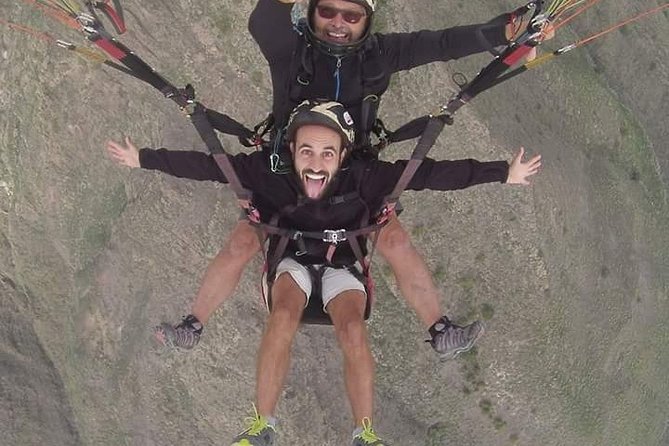 Paragliding Tandem - Twenty-five minutes above Tenerife