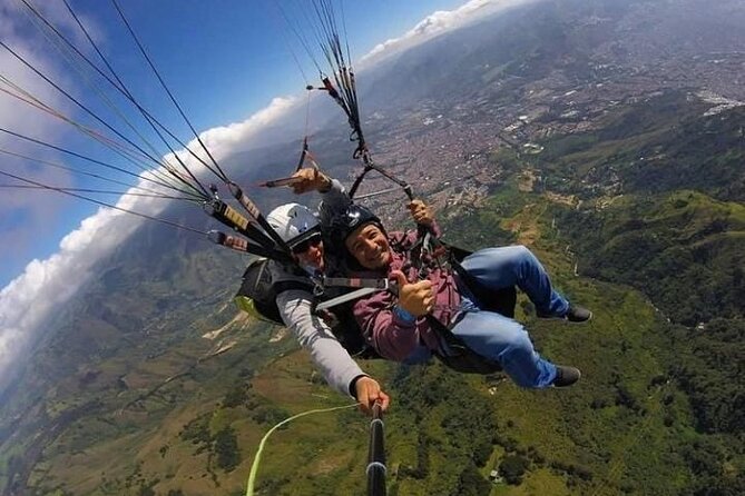 Paragliding Tour from Medellin with Transportation and Videos HD - What the four-hour outing feels like