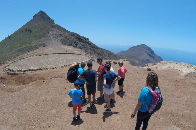 Premium Paragliding in Tenerife : Photos, videos and pickup included - Safety, comfort, and who should think twice