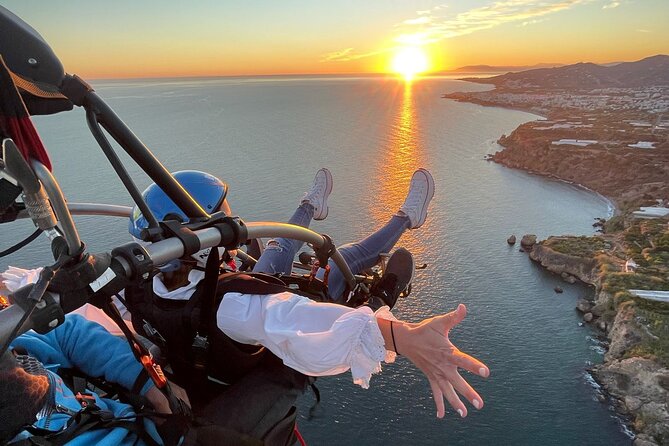 Private Paragliding Flight Costa del Sol 30 min - Meeting David and getting ready to fly