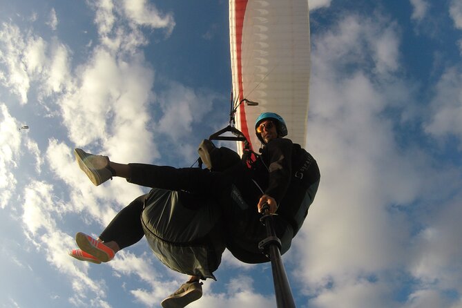 Private Paragliding Flight Experience in Tenerife - Why the professional pilots matter