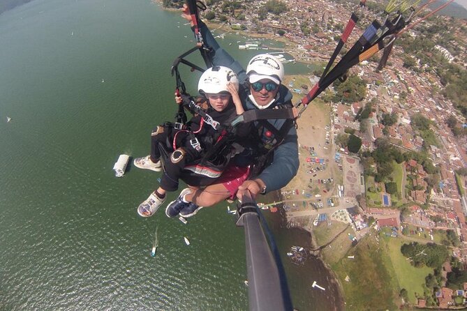 Private Paragliding Flight in Valle de Bravo with Instructor - Photos, Video, and the Extra Memory Card Cost