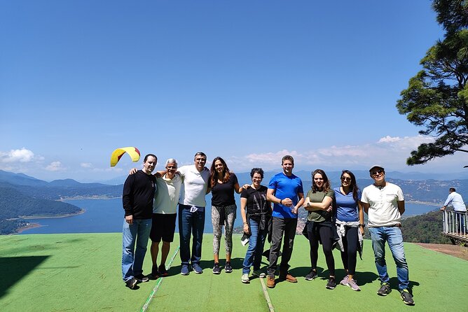 Private Paragliding Flight in Valle de Bravo with Instructor - Up to 30 Minutes Above Valle de Bravo