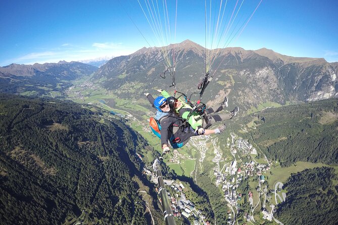 Private paragliding tandem flight in Fulseck - Taking off from Fulseck above the Salzburg mountains