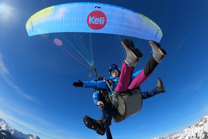 Private paragliding tandem flight in Fulseck - A few running steps, then open air