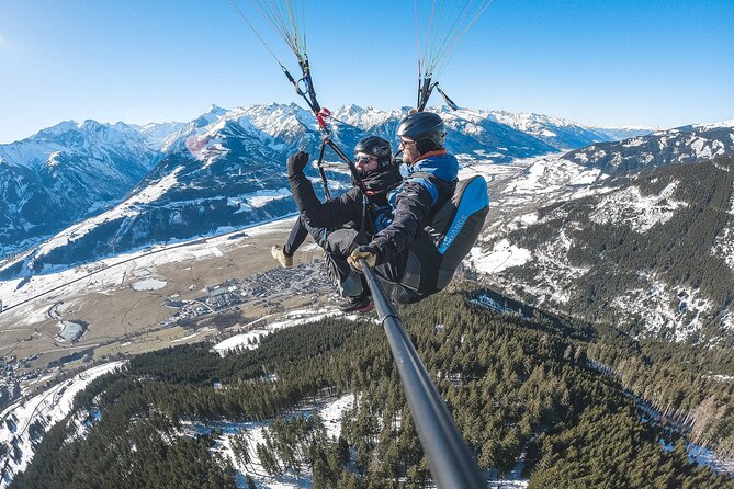 Private tandem flight Classic from the Schmittenhöhe in Zell am See - Landing, shuttle, and the end of the outing
